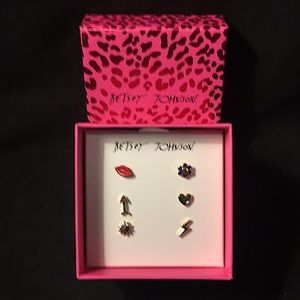 💋BETSEY JOHNSON - LIPS SINGLE STUD EARRINGS SET